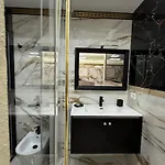 招待所 Empire 4*